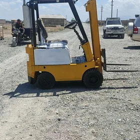 Kara Forklift 1992