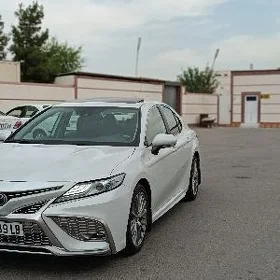 Toyota Camry 2020