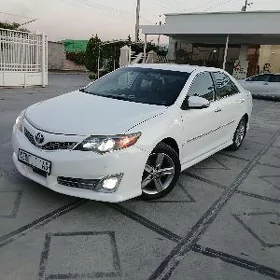 Toyota Camry 2012