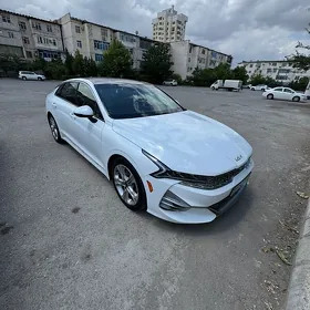 Kia K5 2021