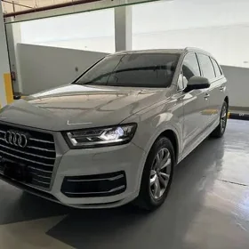 Audi Q7 2017