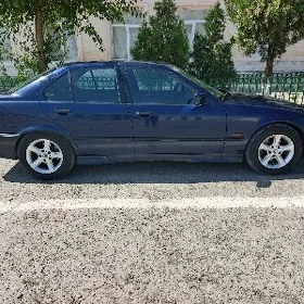BMW 320 1994