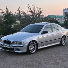 BMW E39 2003