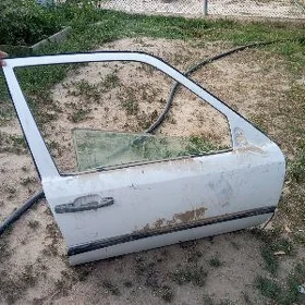 гапы дверь Мерседес