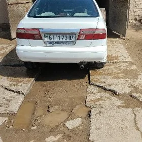 Nissan Sunny 1998