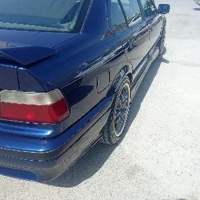 BMW 325 1992
