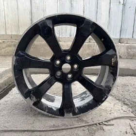 Ford  Explorer ST 2022 diska