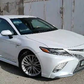 Toyota Camry 2018