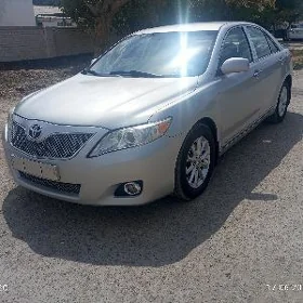 Toyota Camry 2011