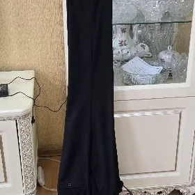 Два школьных костюма