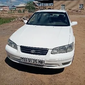 Toyota Camry 2000