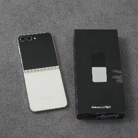Samsung Z Flip 5. 512GB