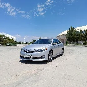 Toyota Camry 2014