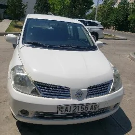 Nissan Versa 2010