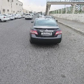 Toyota Camry 2011