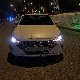 Hyundai Elantra 2020