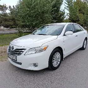 Toyota Camry 2011