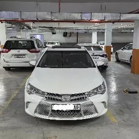 Toyota Camry 2017