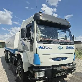 Ford Cargo 3536M 2001