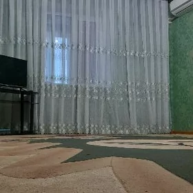 1 kom buzmeýin