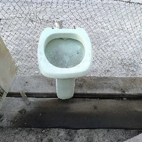Унитаз и бачок