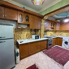 Satlyk Gowdan W 2 etaz 3komnat