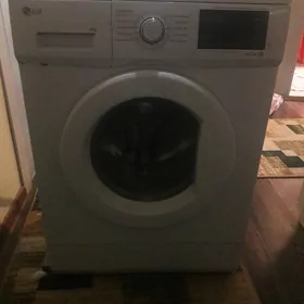 LG