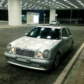 Mercedes-Benz E-Class 1998