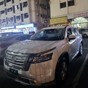 Nissan Pathfinder 2021