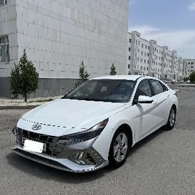 Hyundai Elantra 2022