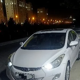 Hyundai Elantra 2013