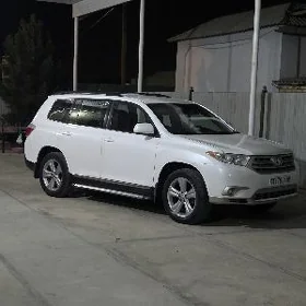 Toyota Highlander 2011