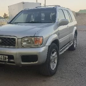 Nissan Pathfinder 2001