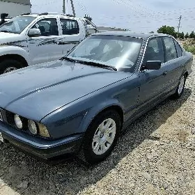 BMW 525 1990