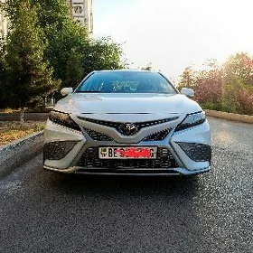 Toyota Camry 2022