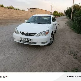 Toyota Camry 2004