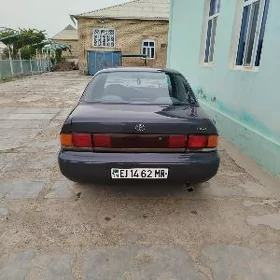 Toyota Sprinter 1995