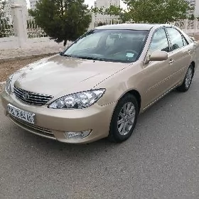 Toyota Camry 2004