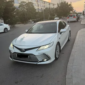 Toyota Camry 2022