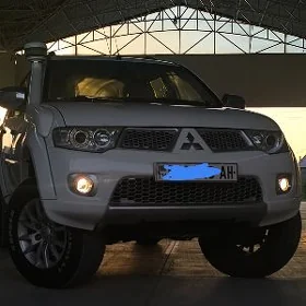Mitsubishi Pajero 2008