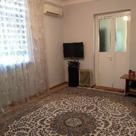 BÜZMEÝIN GRES 2 KOMNAT 1 ETAŹ