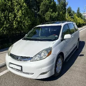 Toyota Sienna 2009