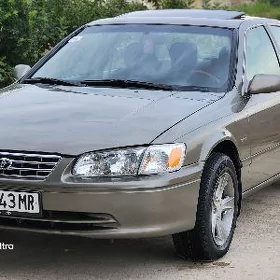 Toyota Camry 2000
