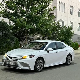 Toyota Camry 2023