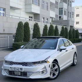 Kia K5 2023
