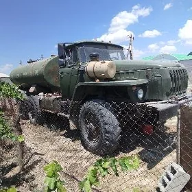 Ural 4320 1993