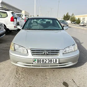 Toyota Camry 2001