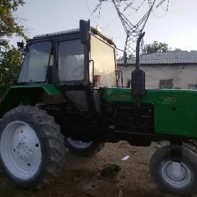 MTZ 80 2002