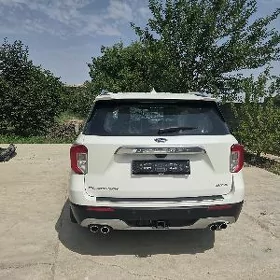 Ford Explorer 2021