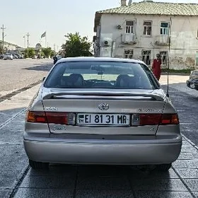 Toyota Camry 2000